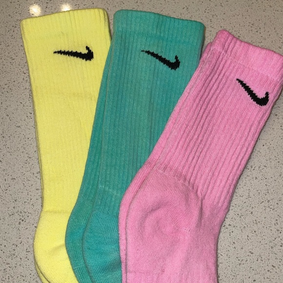 UNISEX Custom dyed yellow Nike socks - Picture 1 of 1